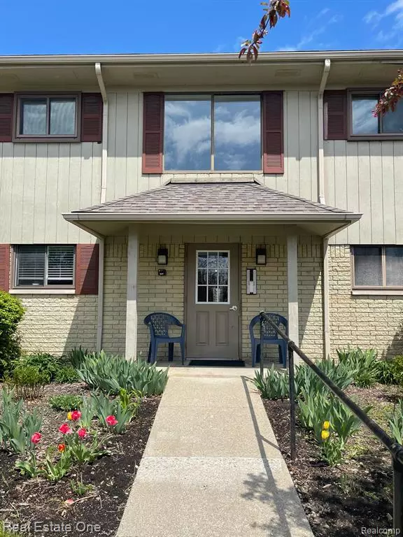 Oxford, MI 48371 6016,1088 HILLCREST Drive