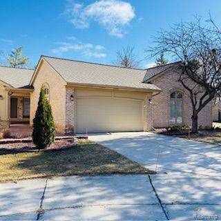 43179 W Kirkwood Drive, Clinton Township, MI 48038 1225
