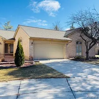 43179 W Kirkwood Drive, Clinton Township, MI 48038 1225