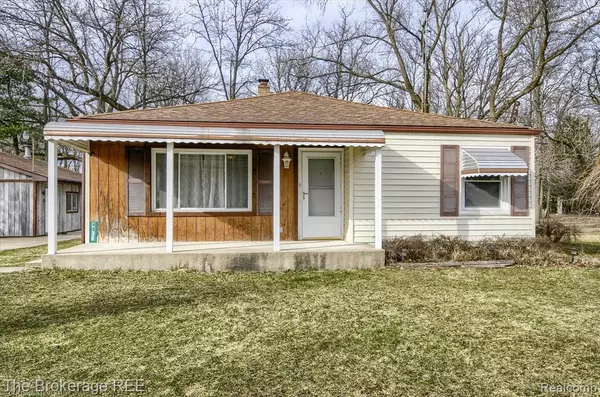 Swartz Creek, MI 48473 9138,4052 COOK Road