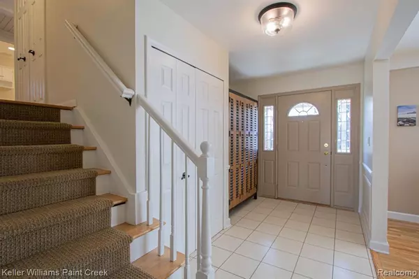 Troy, MI 48098 4292,2406 KINGSBURY Drive