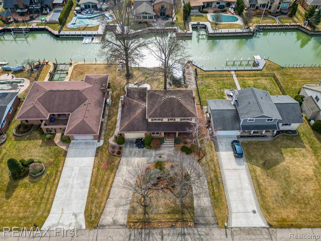 Chesterfield, MI 48047 2343,49654 REGATTA Drive