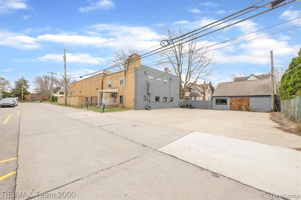 Dearborn, MI 48124 2801,1170 Mason Street