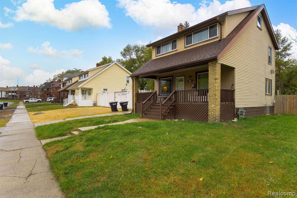 Highland Park, MI 48203 5209,114 W LONGWOOD