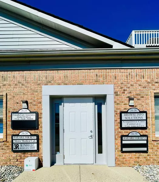 5820 N CANTON CENTER Road, Canton, MI 48187 2651