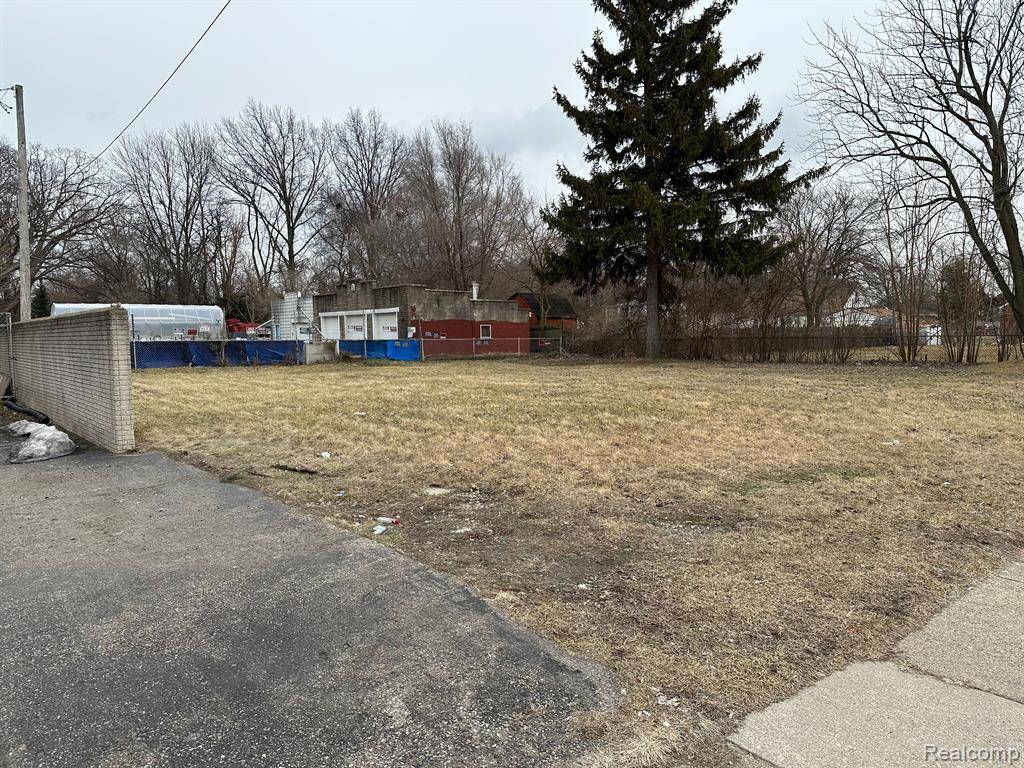 Warren, MI 48091 2336,3116 E 9 MILE Road