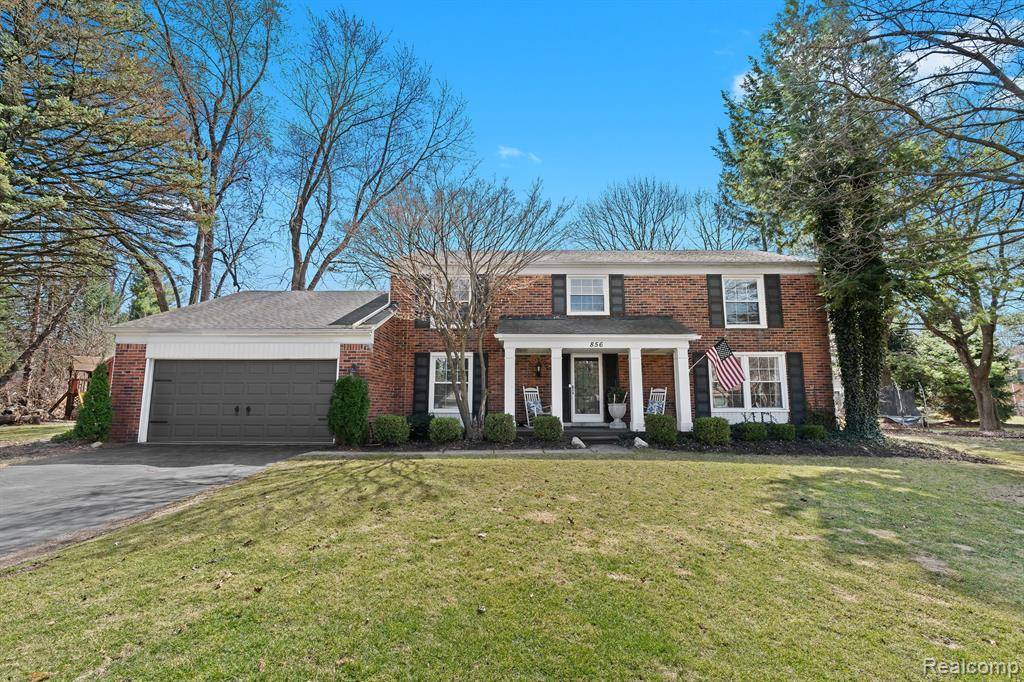856 THORNTREE, Bloomfield Hills, MI 48304 3777