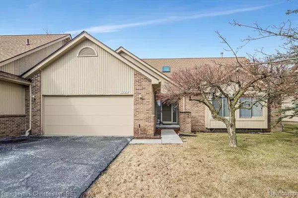 Farmington Hills, MI 48334 1859,29268 WYNDHAM CT