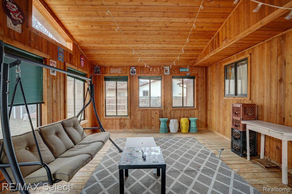 Swartz Creek, MI 48473 1002,5176 BIRCHCREST Drive