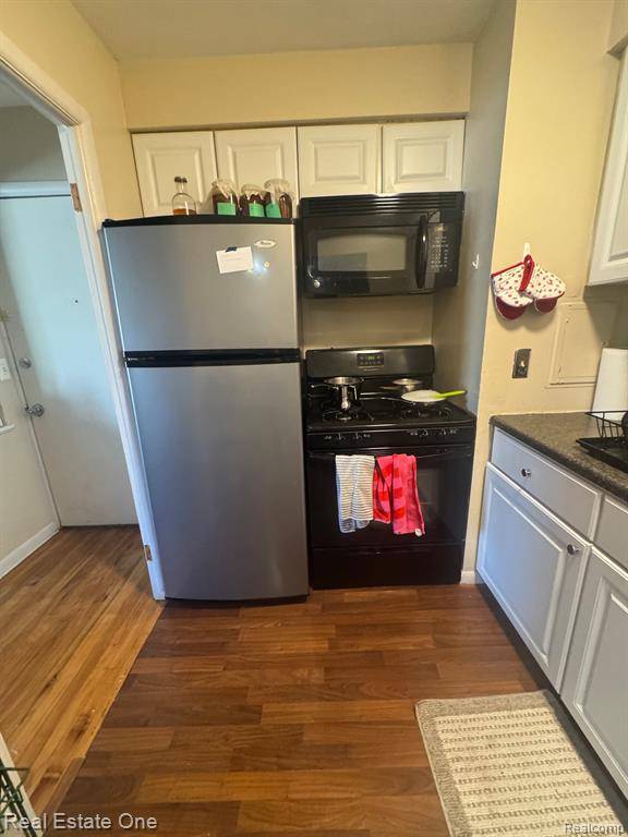Ann Arbor, MI 48105 2056,1209 ISLAND Drive