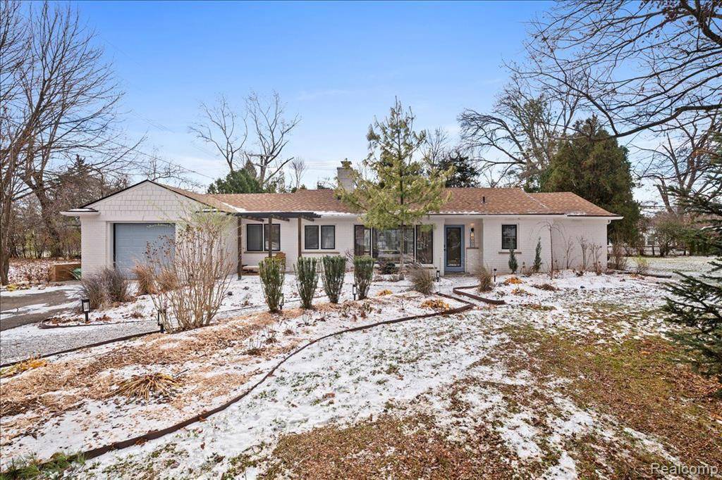 16007 E MADOLINE Street, Beverly Hills, MI 48025 5625