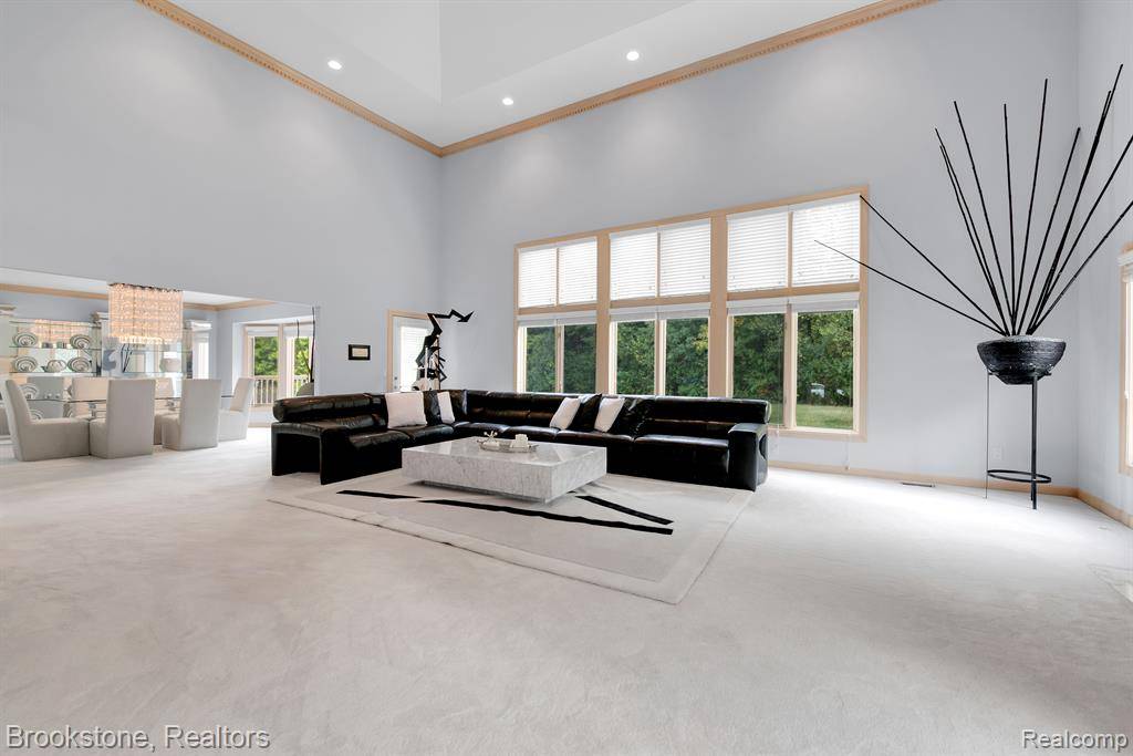 Shelby Twp, MI 48315 2822,14446 KNIGHTSBRIDGE Drive