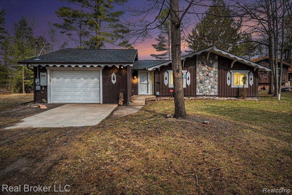 Alger, MI 48610 8305,1107 NORTHERN Trail