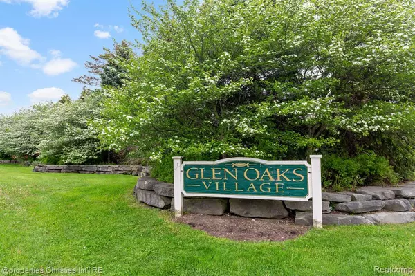 Farmington Hills, MI 48334 2931,29426 GLEN OAKS Boulevard