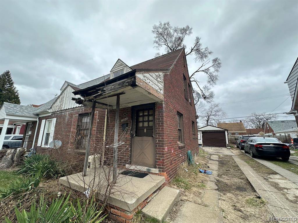 Detroit, MI 48235 1104,19920 MEYERS Road