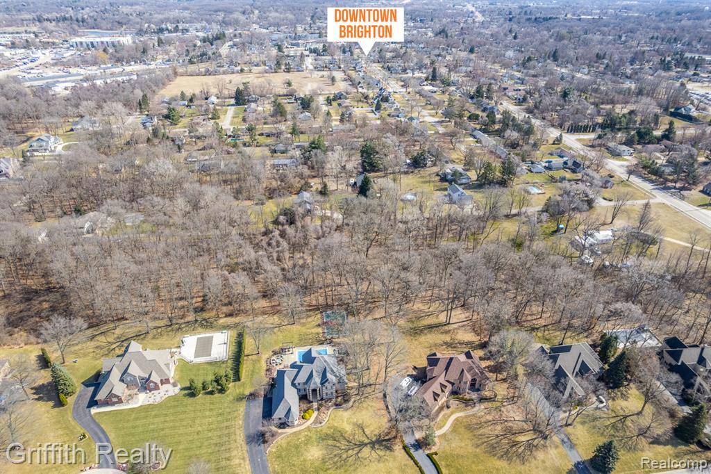 Brighton, MI 48116 4715,4863 ALJOANN Road