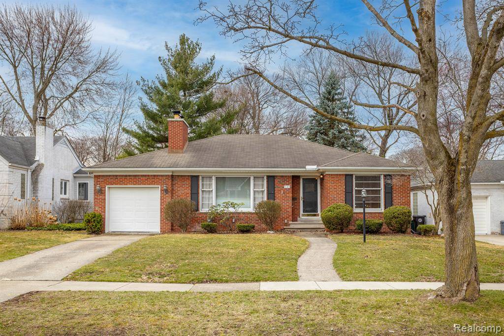 341 RIDGEMONT Road, Grosse Pointe Farms, MI 48236 3133