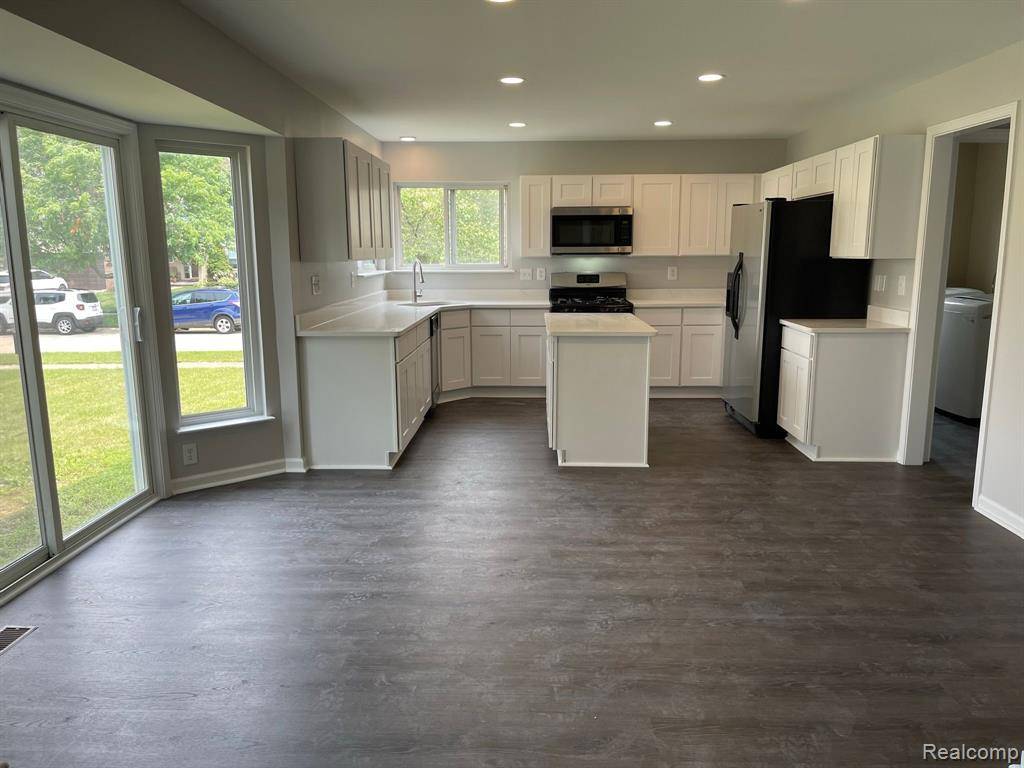 Van Buren, MI 48111 1029,47000 HARBOUR POINTE