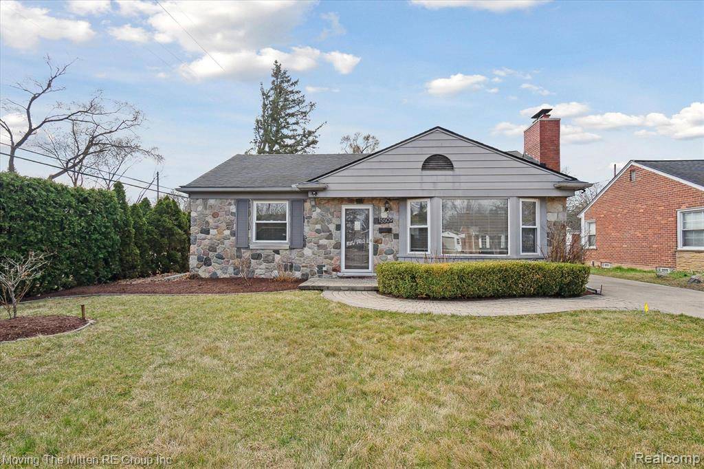 15509 BUCKINGHAM Avenue, Beverly Hills, MI 48025 3301