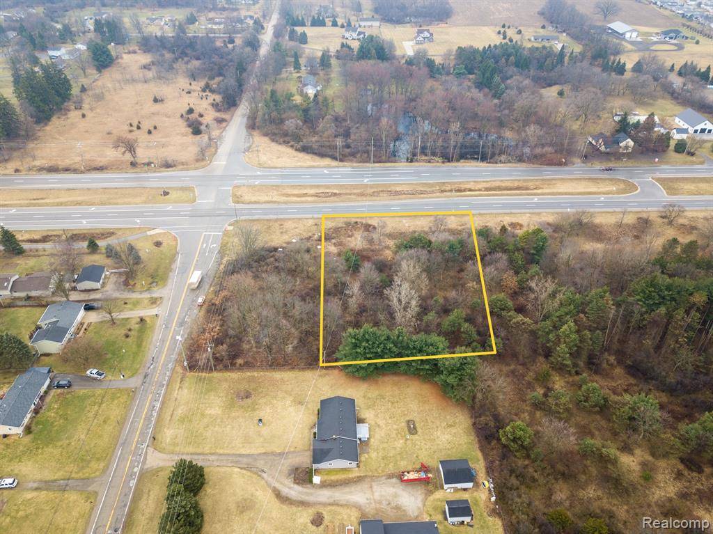 Hartland, MI 48353 2918,000 HIGHLAND Road