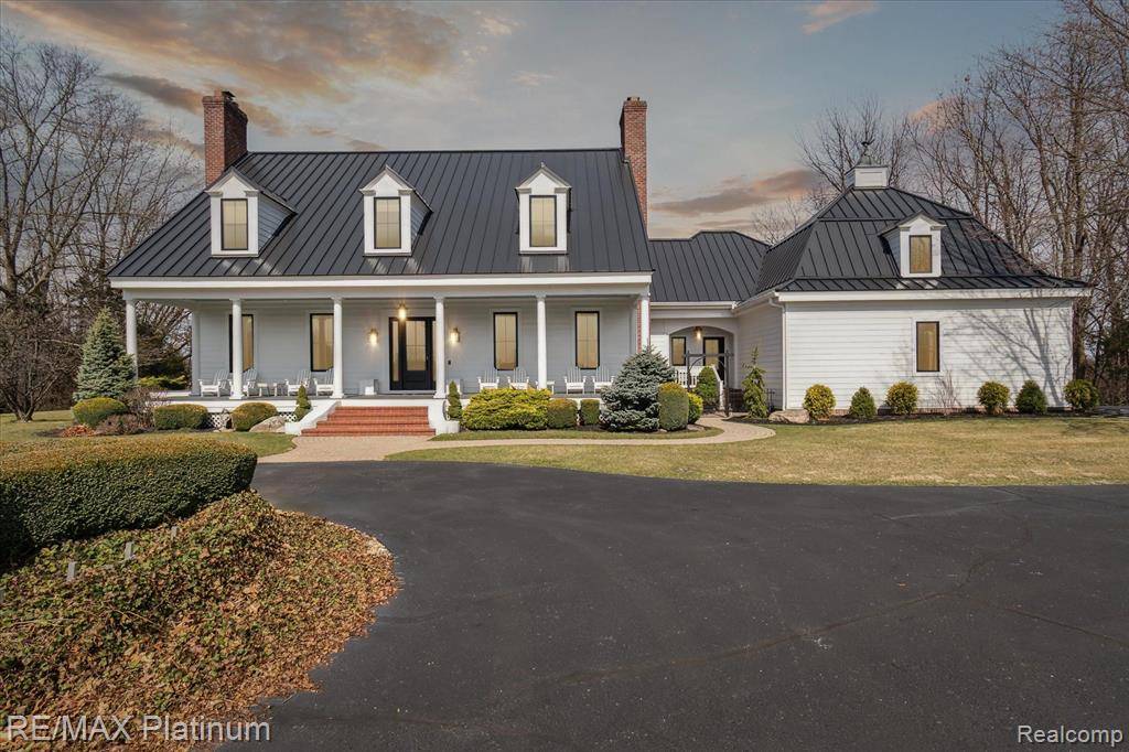 3304 OUTBACK Trail, Pinckney, MI 48169 8876