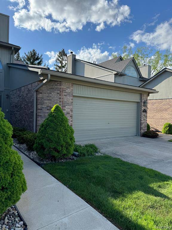 51433 FOX HILL Trail, Chesterfield, MI 48047 1480