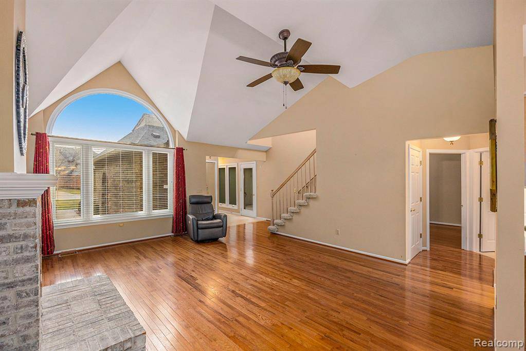 Chesterfield, MI 48047 1480,51433 FOX HILL Trail