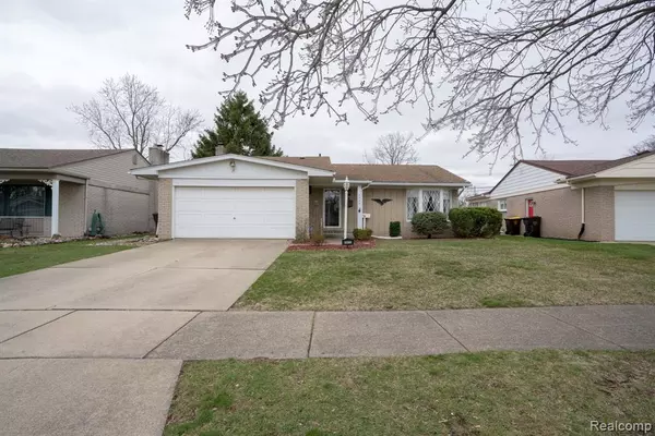 4180 DEVONSHIRE Street, Trenton, MI 48183 3974