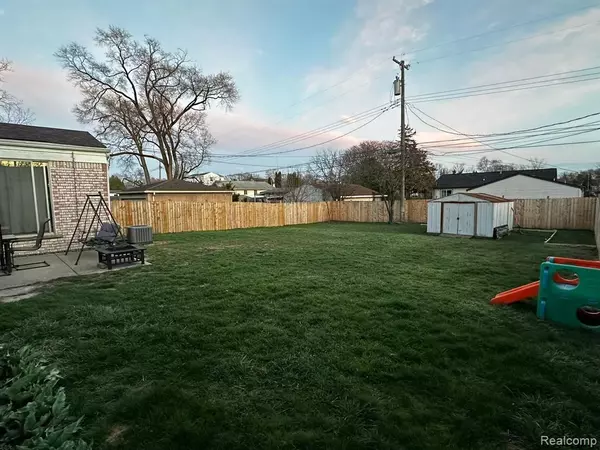 Garden City, MI 48135 1727,31515 BRIDGE Street