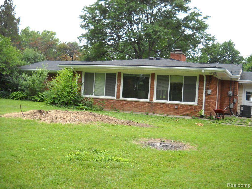 Farmington Hills, MI 48334 1630,32280 QUEENSBORO Street