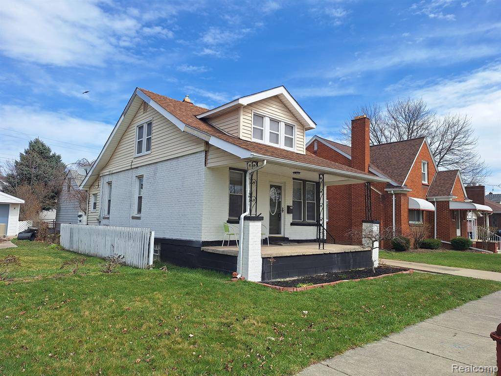 Center Line, MI 48015 1844,7335 GRONOW