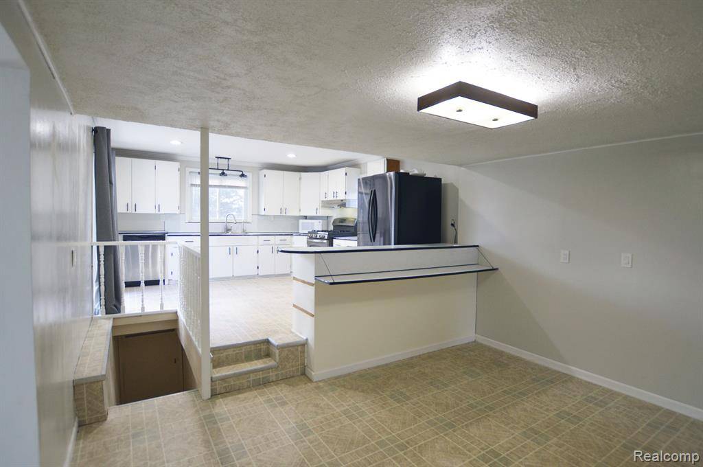Clio, MI 48420 1518,11391 Wing Drive