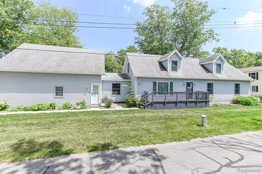 4534 SUPERIOR Street, Newport, MI 48166 9536