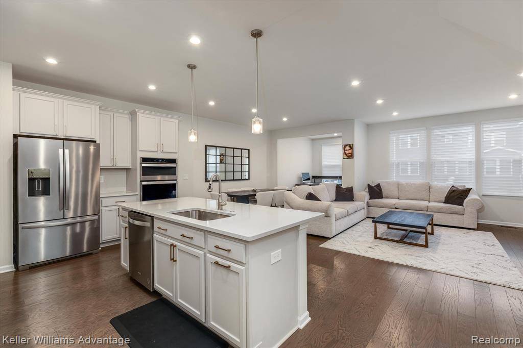 Lake Orion, MI 48359 1957,4818 Broomfield Way