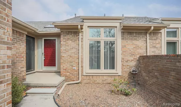 Clinton Township, MI 48038 4061,16539 SARJAY Drive