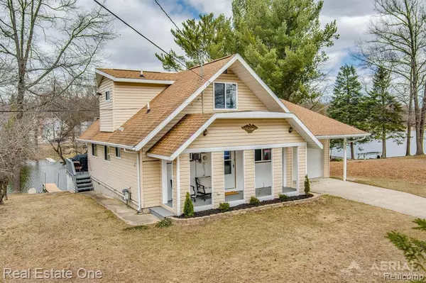 1975 SENECA Trail,  West Branch,  MI 48661 9723