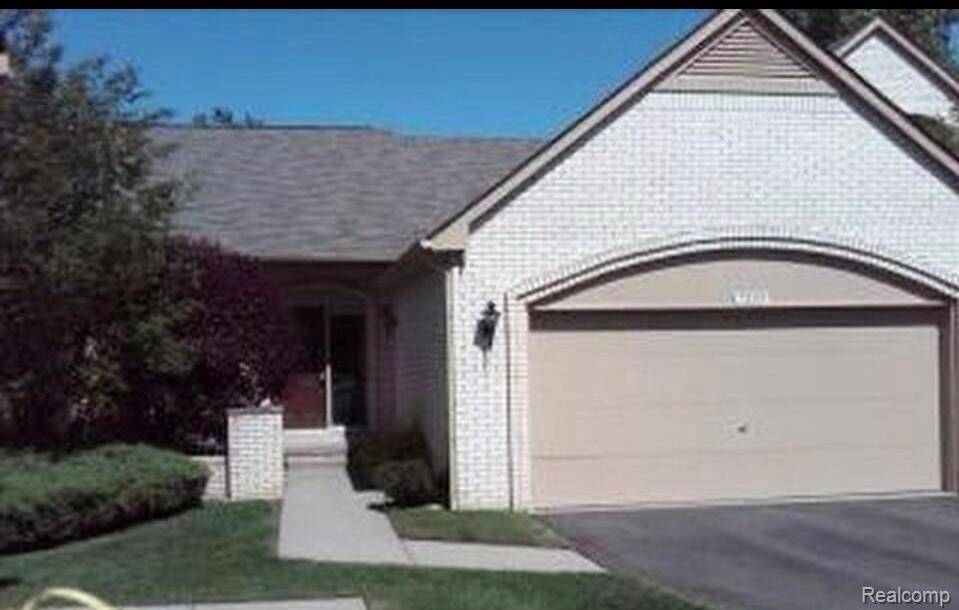 7355 SHERWOOD CREEK, West Bloomfield, MI 48322 3167