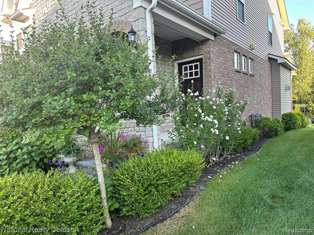 Novi, MI 48374,49501 Harrier Place