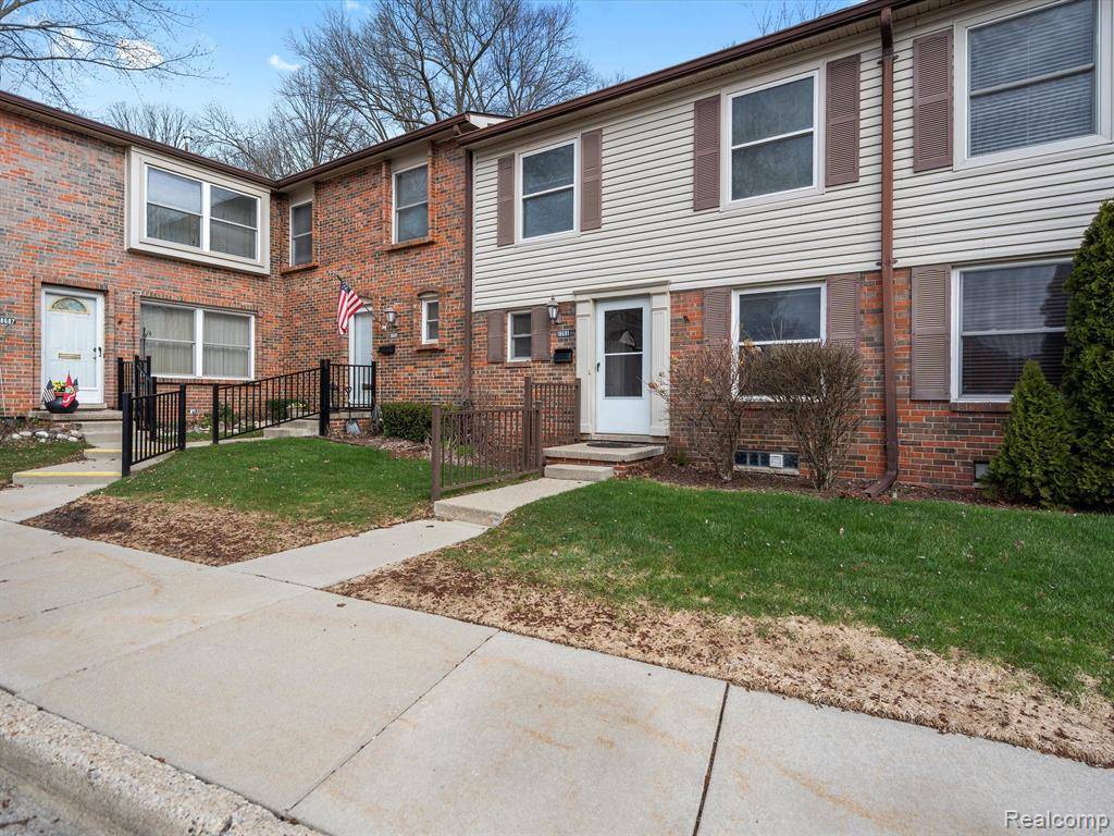Northville, MI 48168,18691 Jamestown Circle