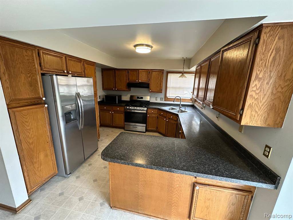 Rochester Hills, MI 48307 3528,577 LEXINGTON Drive