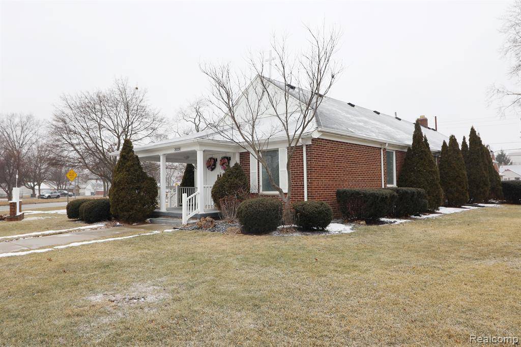 Dearborn, MI 48124 2690,20331 OUTER Drive