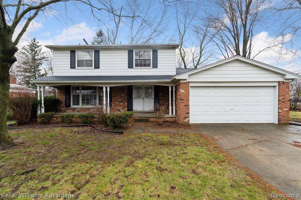 30885 WOODGATE Drive, Southfield, MI 48076 1062