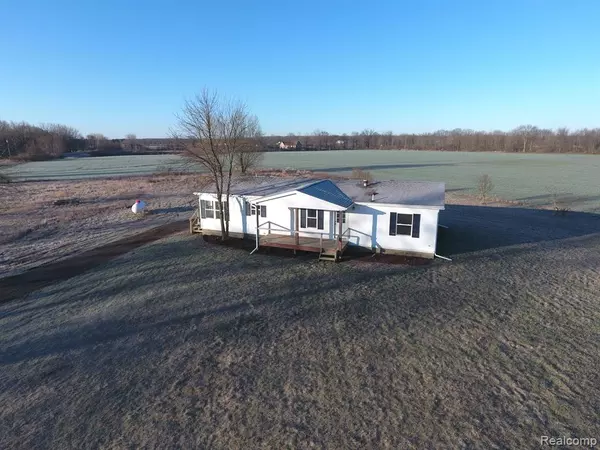 3218 MCKILLOP Road, Clifford, MI 48727 9715