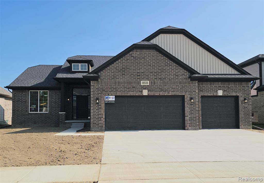 18506 STALLMANN Drive, Macomb, MI 48042 1246
