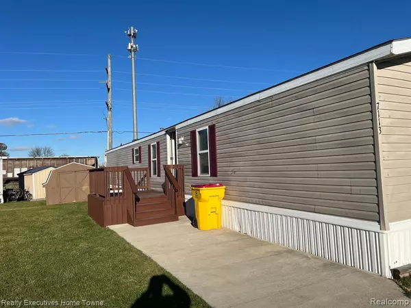 7113 Mapleview Circle, Brown City, MI 48416