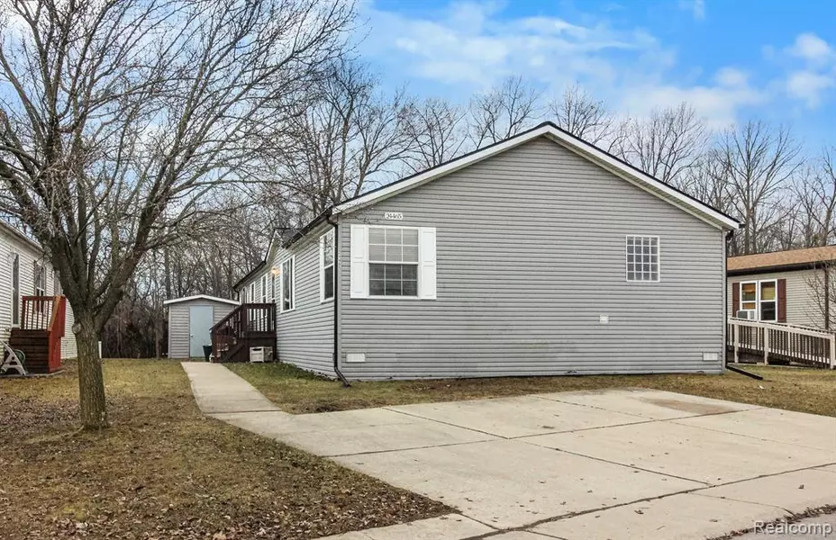 24465 MANCHESTER Drive, Flat Rock, MI 48134 1888