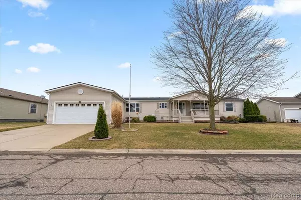 11199 SHADY GROVE,  South Lyon,  MI 48178 6642