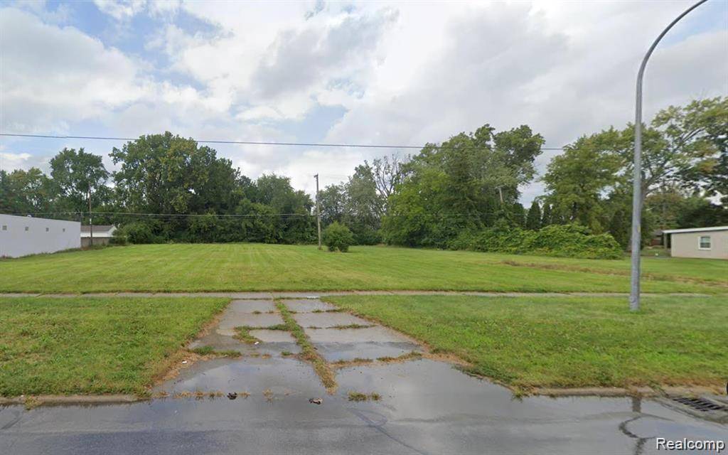 Livonia, MI 48154 3904,27480 5 MILE Road
