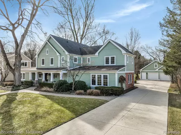 West Bloomfield, MI 48324 2539,7585 LILAC Court