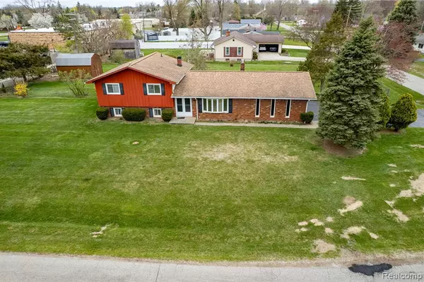 South Lyon, MI 48178 1614,60820 LILLIAN Street